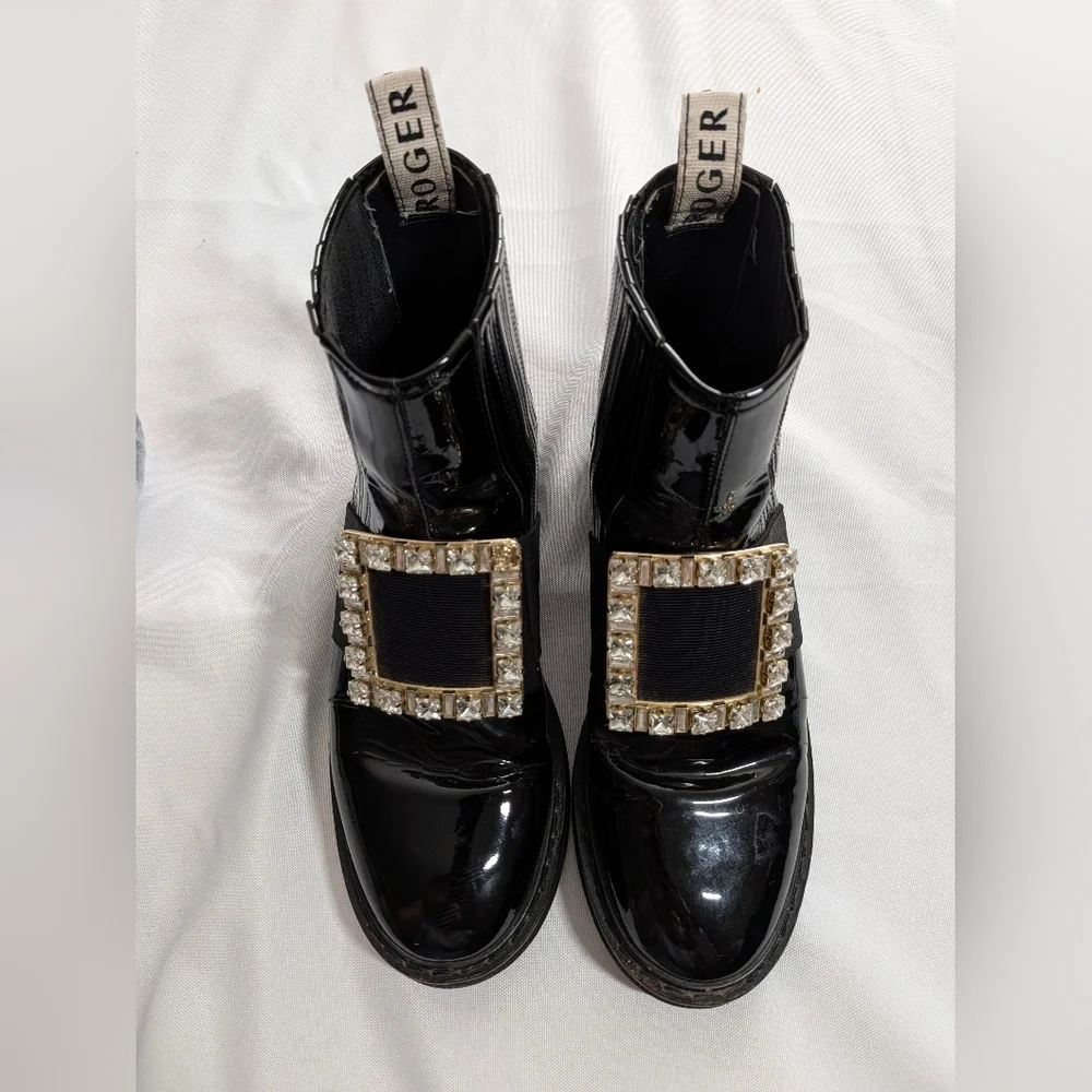 Roger Vivier Viv Rangers Strass Patent Leather Chelsea Boots  Size 35
